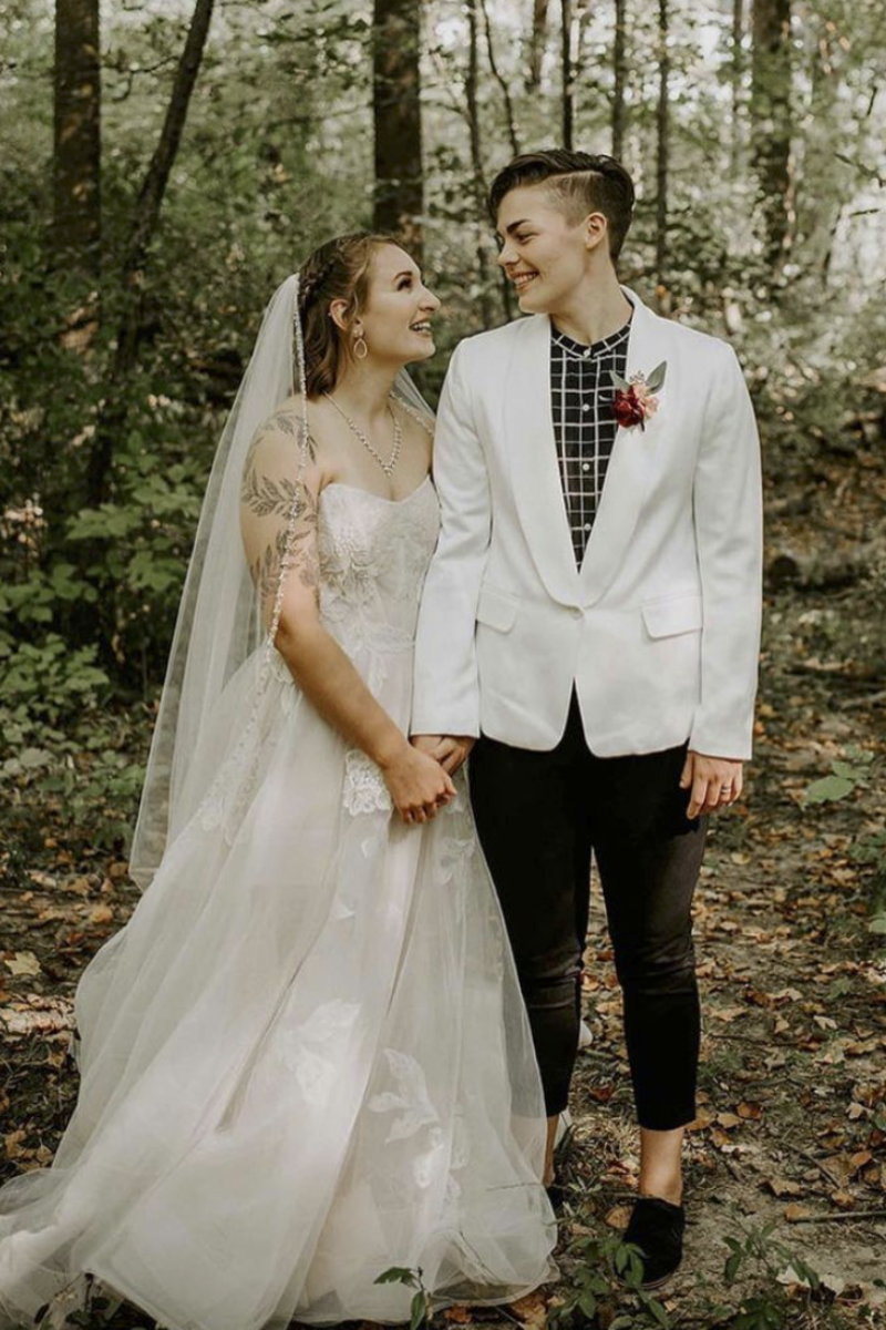 How To Pick The Best Lesbian Wedding Dress