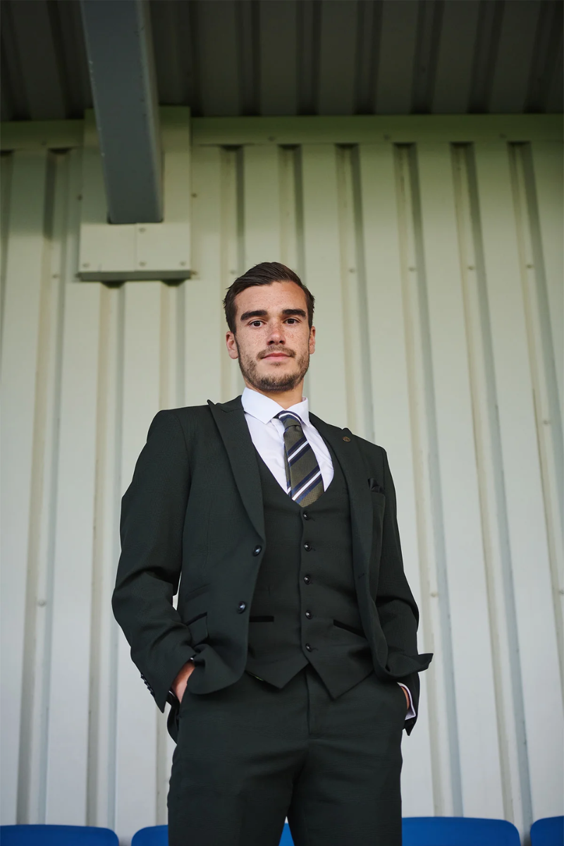 Three Piece Suits: The Best Guide How To Customize